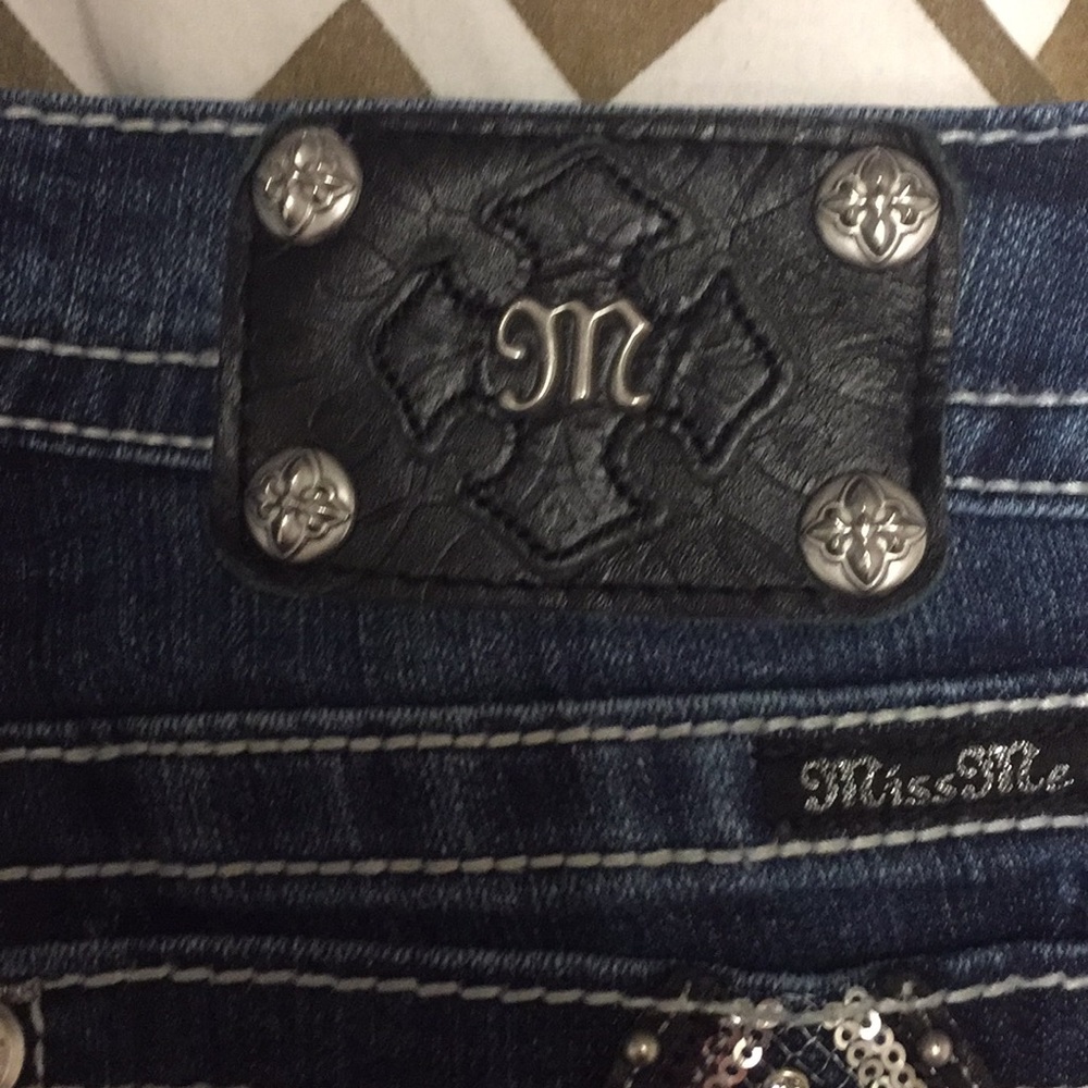 💎 Miss Me Jeans 💎 - Picture 3 of 7
